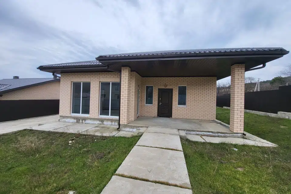 Продаётся 1-этажный дом, 100 м²