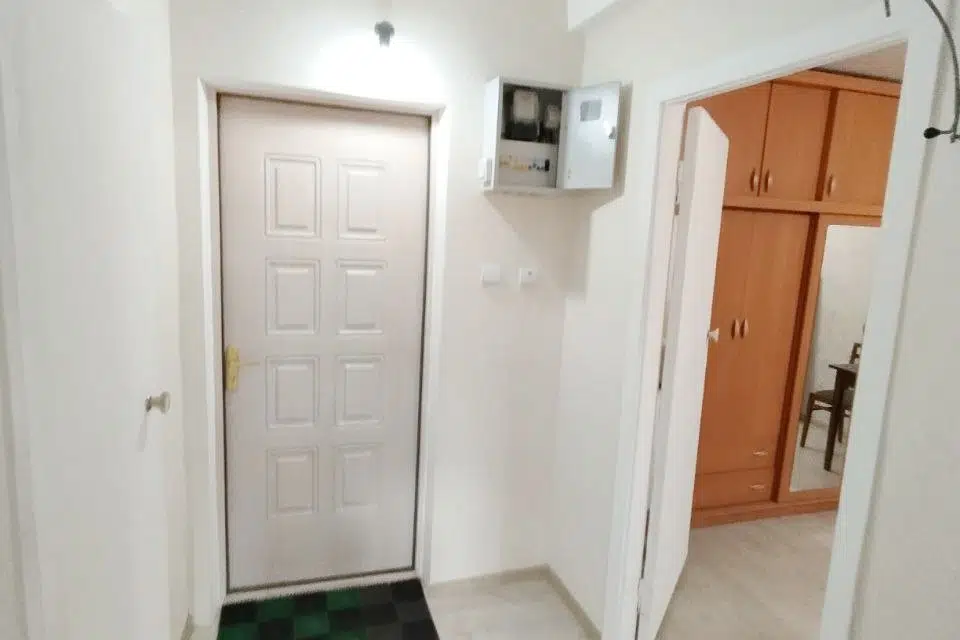 Продаётся 1-комнатная квартира, 32 м²