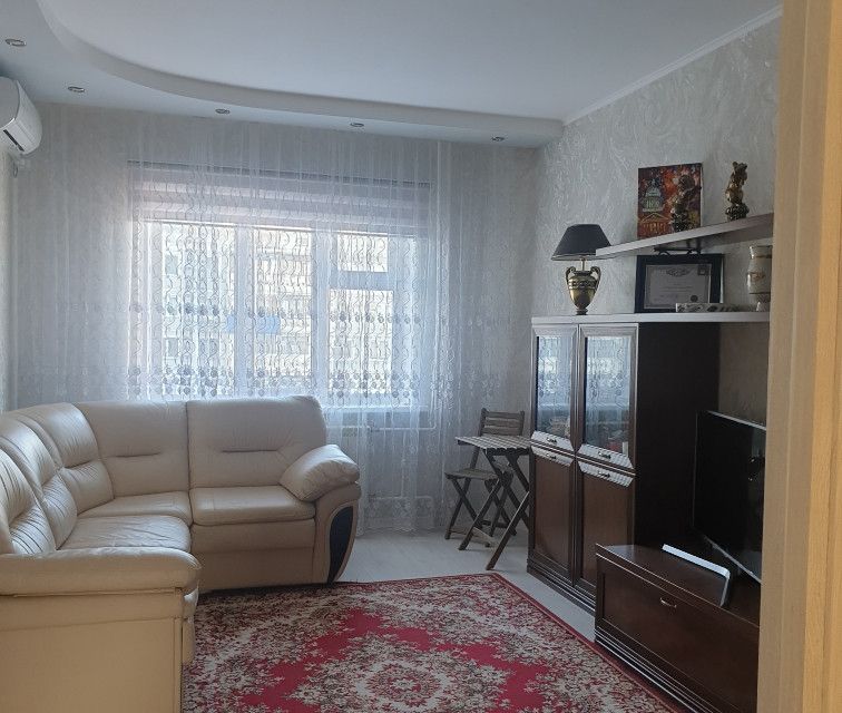 Продаётся 3-комнатная квартира, 77 м²