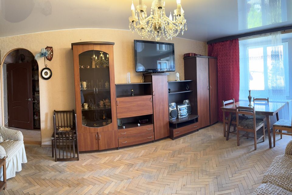 Продаётся 3-комнатная квартира, 60.8 м²