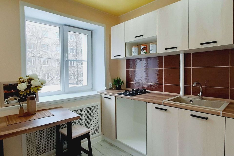 Продаётся 2-комнатная квартира, 41.8 м²