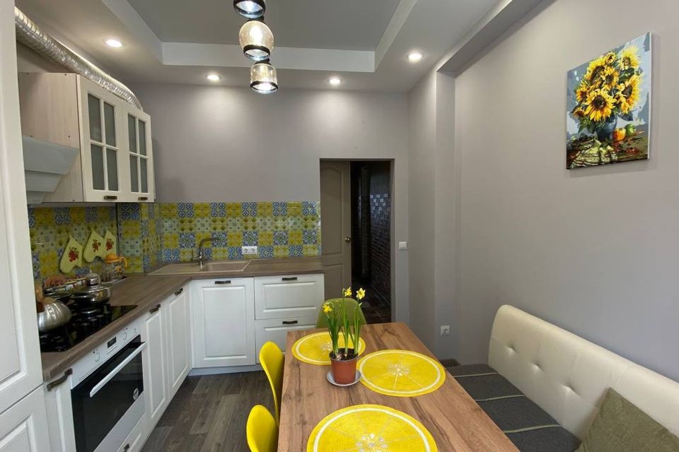 Продаётся 3-комнатная квартира, 81.1 м²