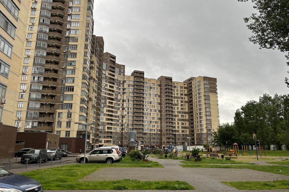 Продаётся 1-комнатная квартира, 41.6 м²
