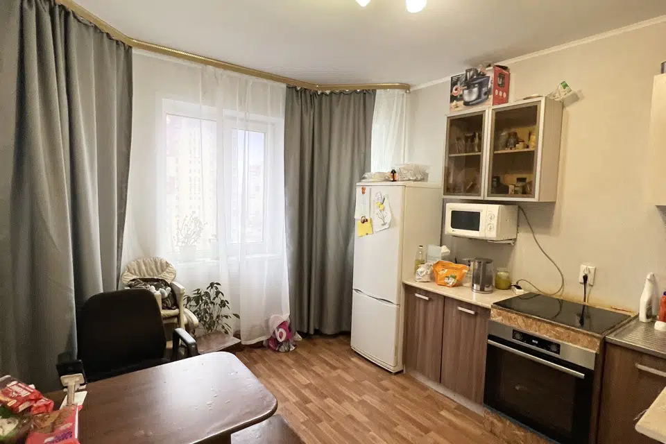 Продаётся 2-комнатная квартира, 56 м²