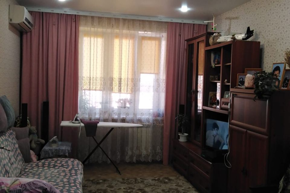 Продаётся 1-комнатная квартира, 39.8 м²