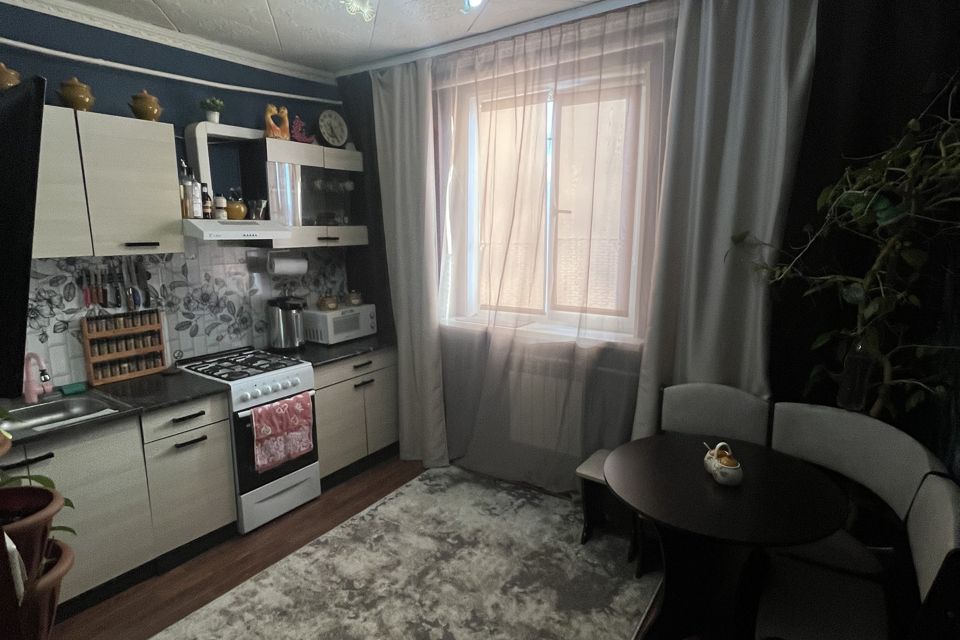 Продаётся 1-комнатная квартира, 44.7 м²