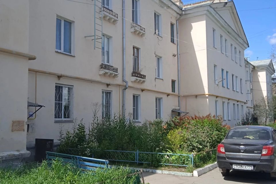 Продаётся 3-комнатная квартира, 63.3 м²