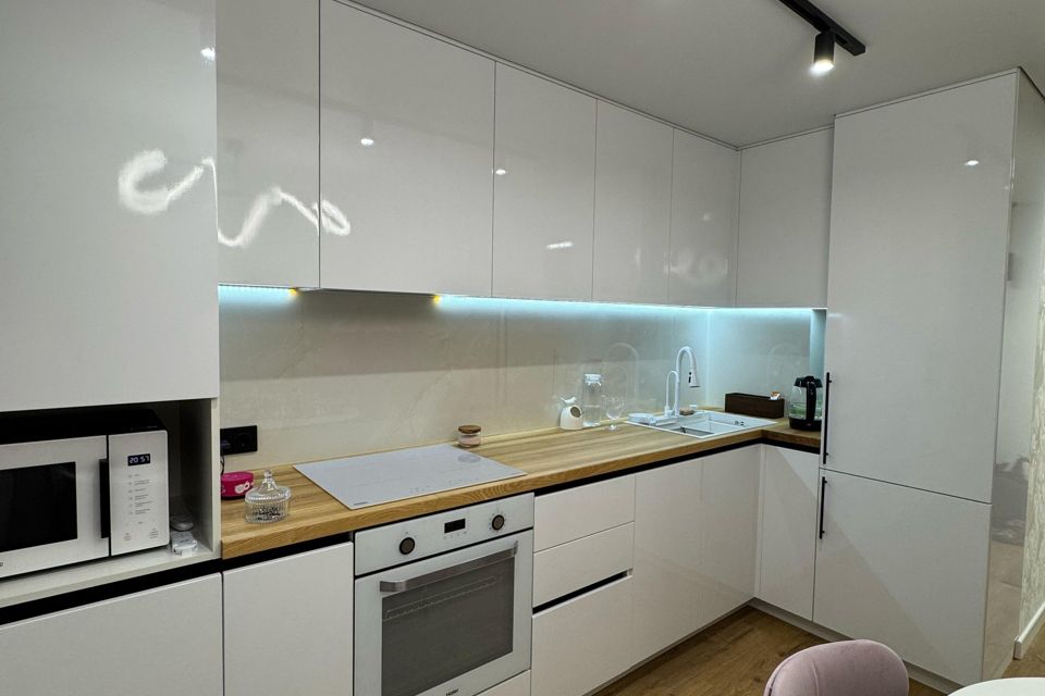Продаётся 3-комнатная квартира, 59.7 м²