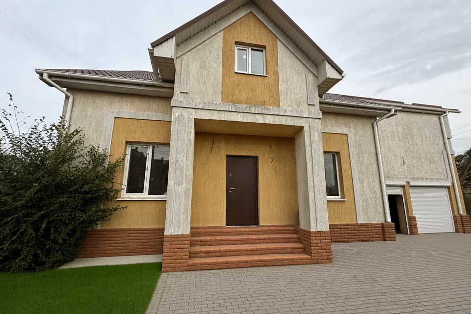 Продаётся 2-этажный дом, 253 м²