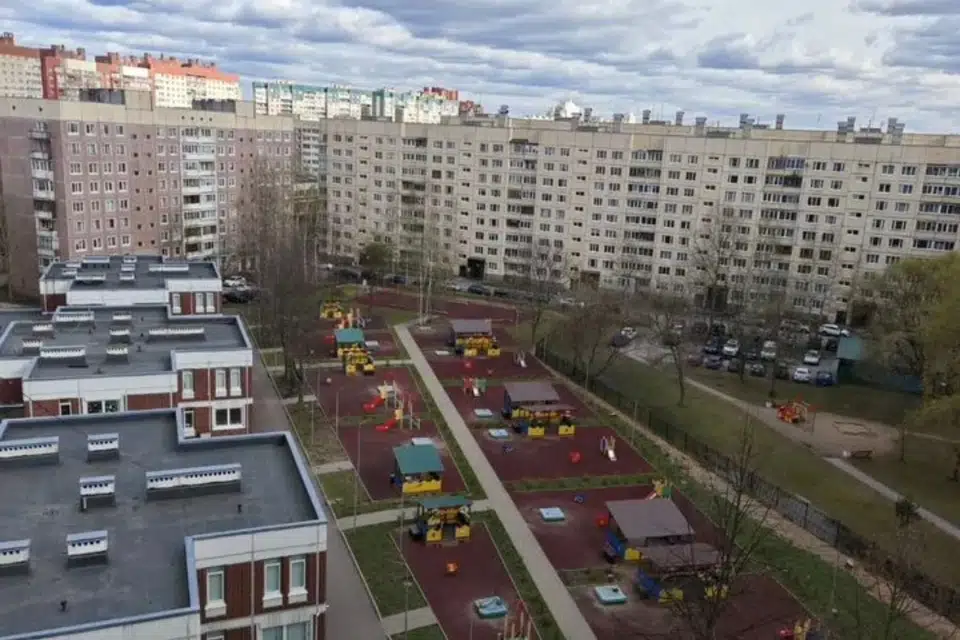 Продаётся 3-комнатная квартира, 57.2 м²