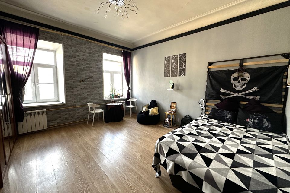 Продаётся комната в 5-комн. квартире, 21.3 м²