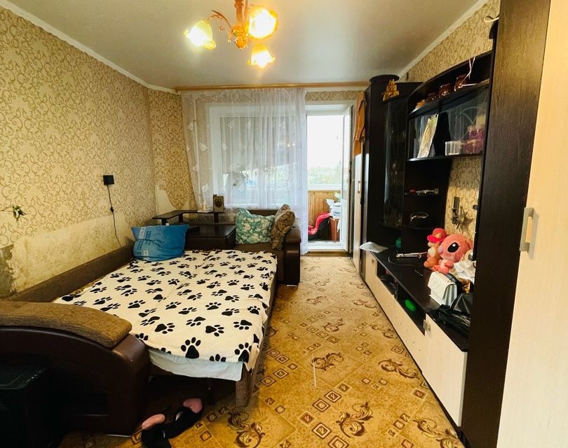 Продаётся 4-комнатная квартира, 69 м²
