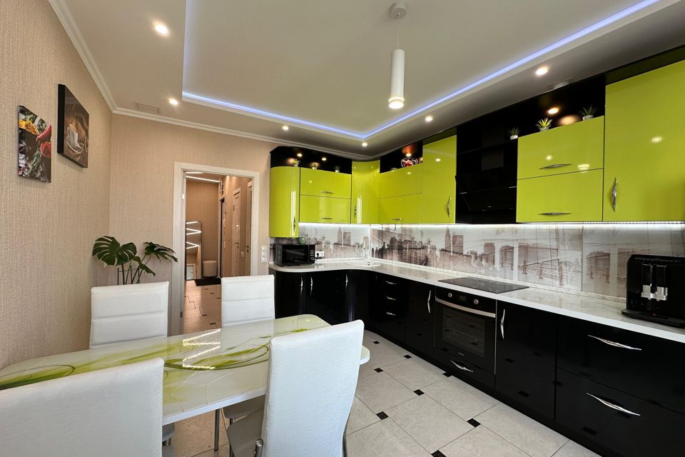 Продаётся 3-комнатная квартира, 76 м²