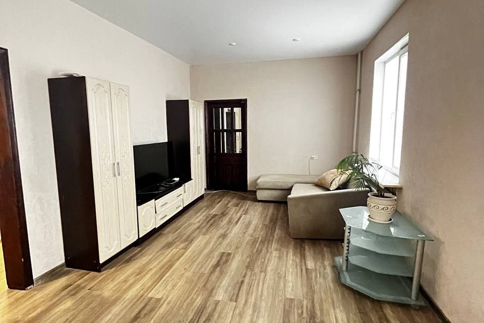 Продаётся 3-комнатная квартира, 67 м²