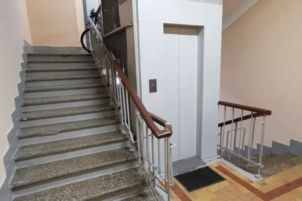 Продаётся 3-комнатная квартира, 107.8 м²