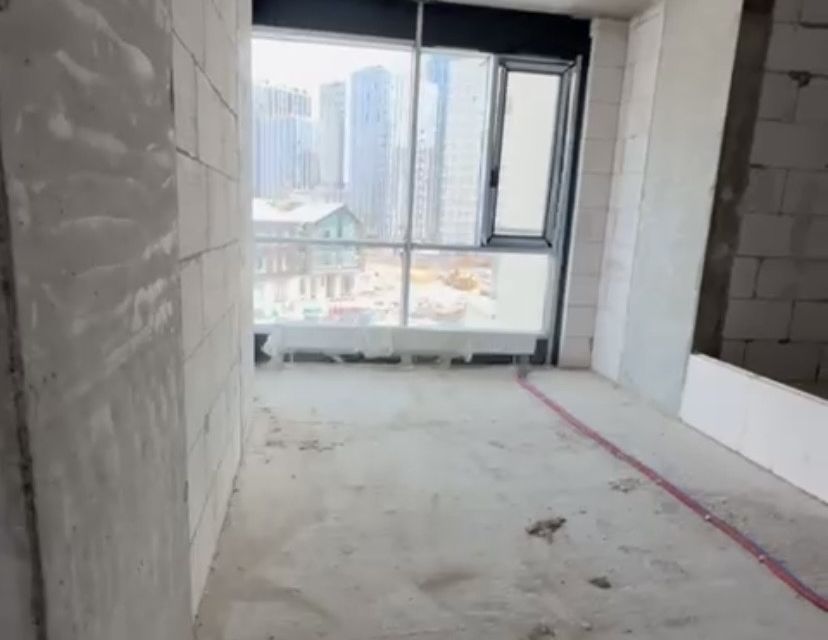 Продаётся 2-комнатная квартира, 82.4 м²