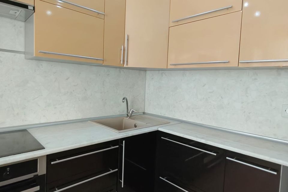 Продаётся 2-комнатная квартира, 62.2 м²