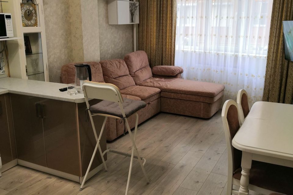 Продаётся 2-комнатная квартира, 89.1 м²