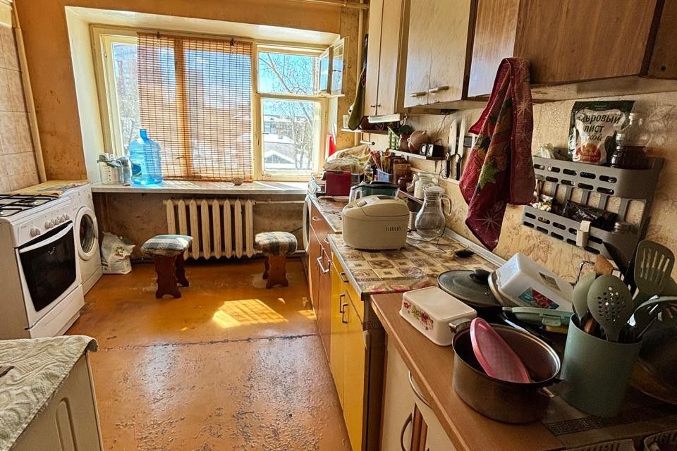 Продаётся 4-комнатная квартира, 19.2 м²