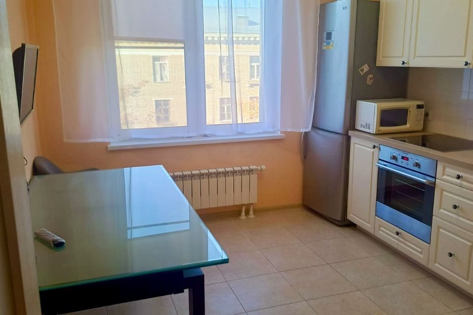 Продаётся 2-комнатная квартира, 56.6 м²