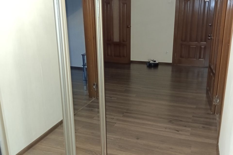 Продаётся 4-комнатная квартира, 110 м²