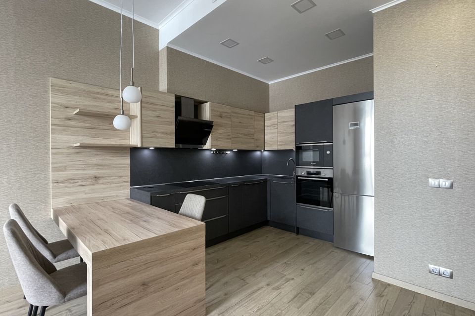 Продаётся 1-комнатная квартира, 50.2 м²