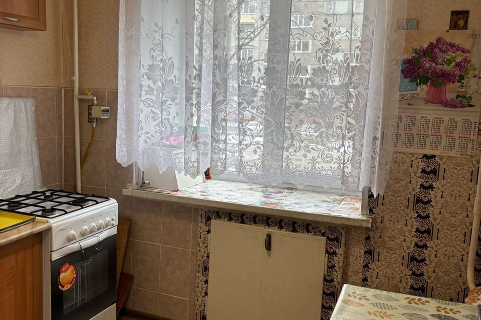 Продаётся 2-комнатная квартира, 43.8 м²