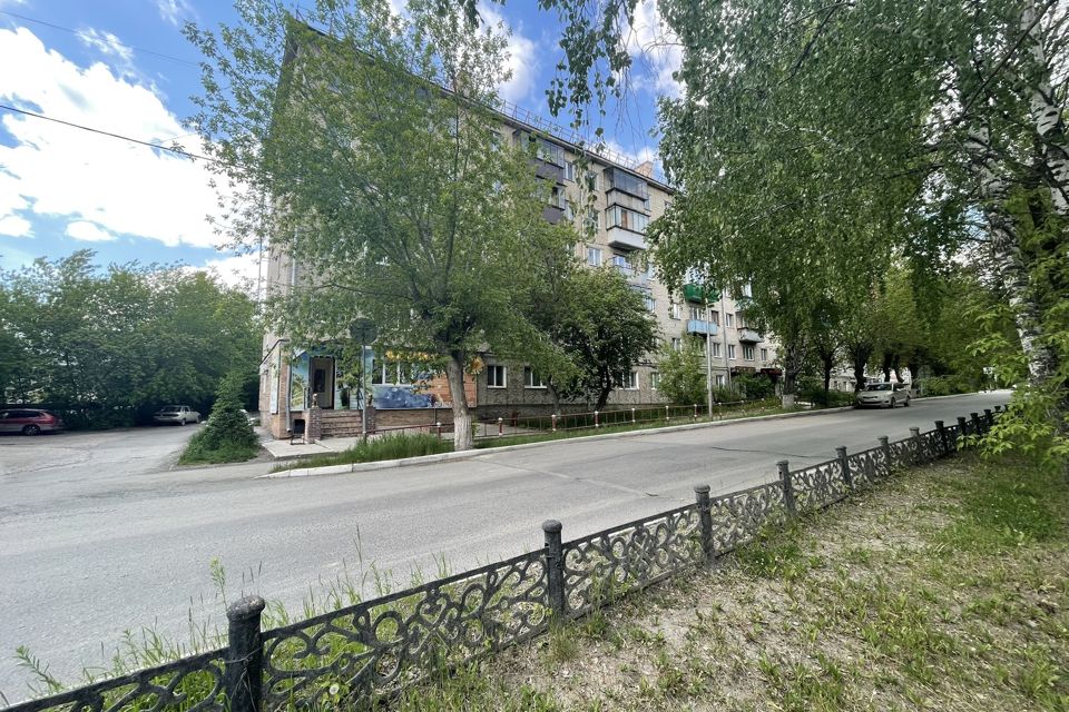 Продаётся 3-комнатная квартира, 54.4 м²