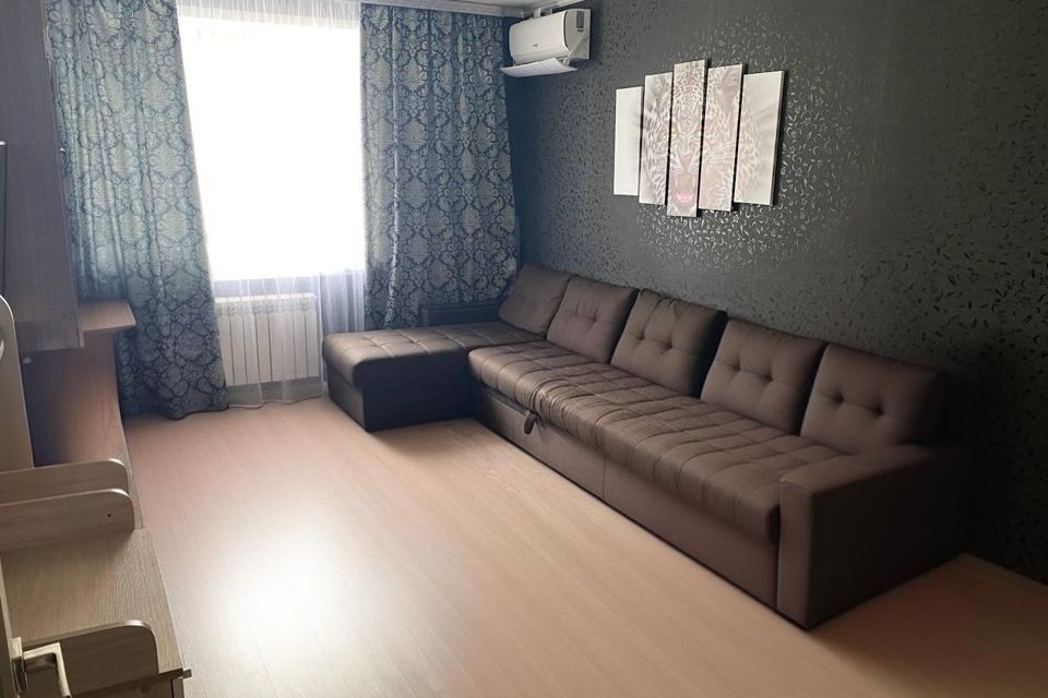 Продаётся 1-комнатная квартира, 39.7 м²