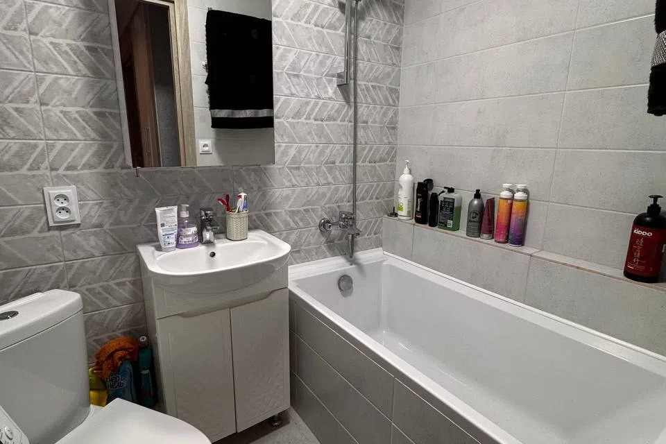Продаётся 3-комнатная квартира, 61.6 м²