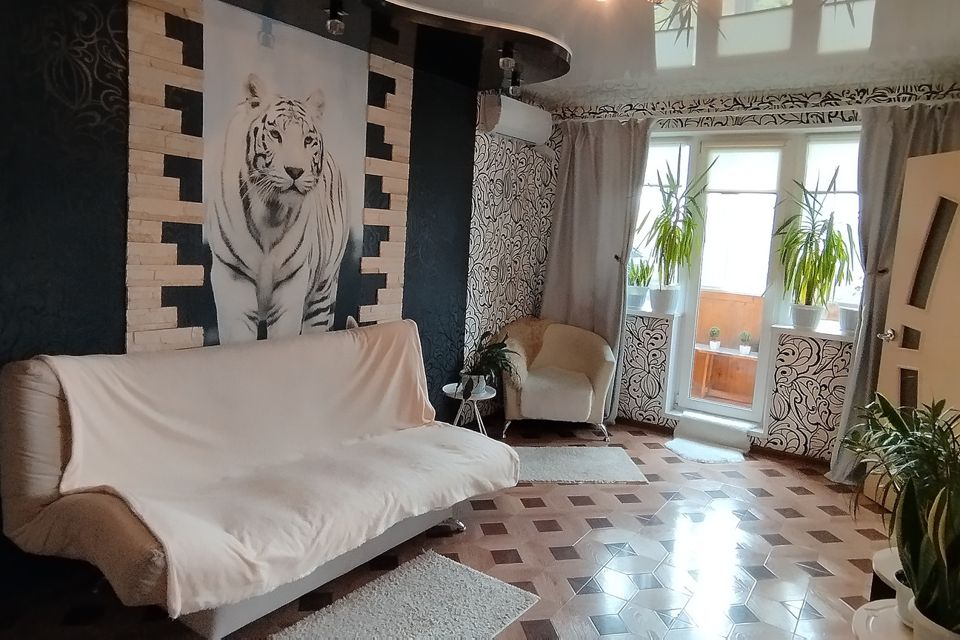 Продаётся 4-комнатная квартира, 60 м²