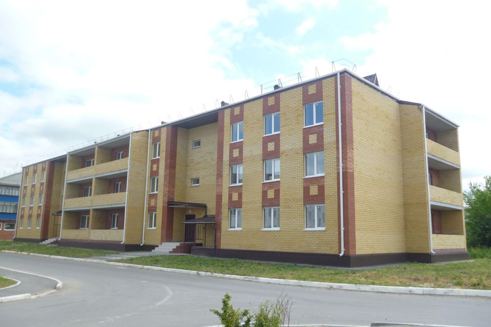 Продаётся 3-комнатная квартира, 77 м²