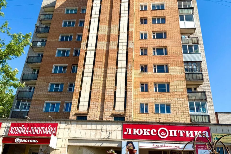 Продаётся 3-комнатная квартира, 58.5 м²