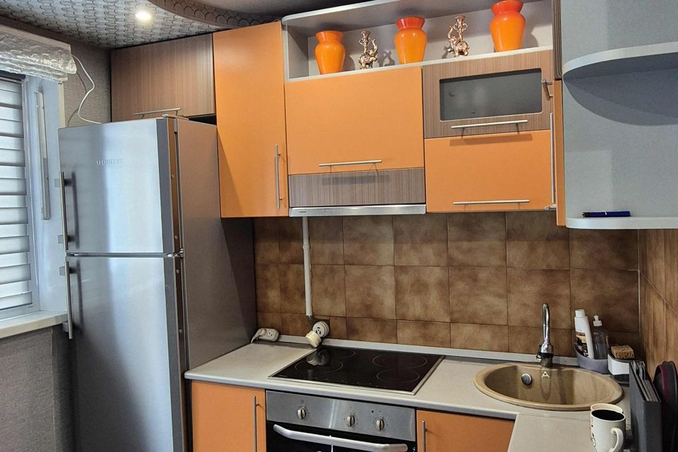 Продаётся 3-комнатная квартира, 59.3 м²