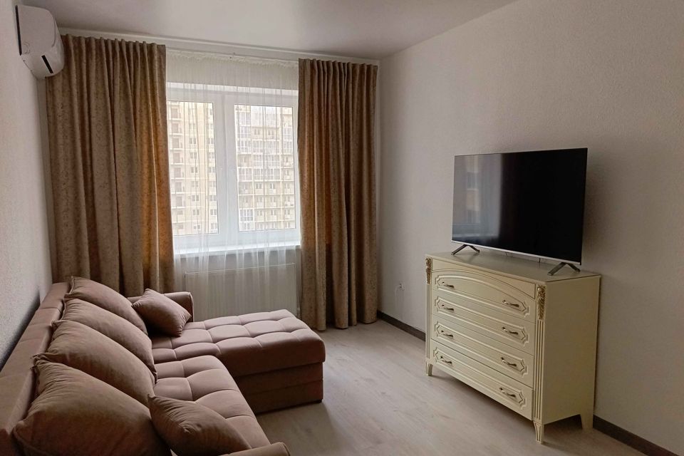 Продаётся 1-комнатная квартира, 38 м²