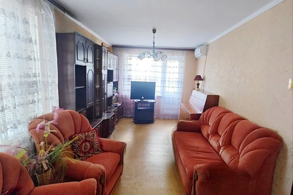 Продаётся 3-комнатная квартира, 57 м²