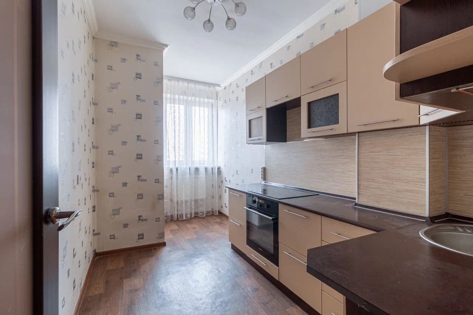 Продаётся 1-комнатная квартира, 42 м²