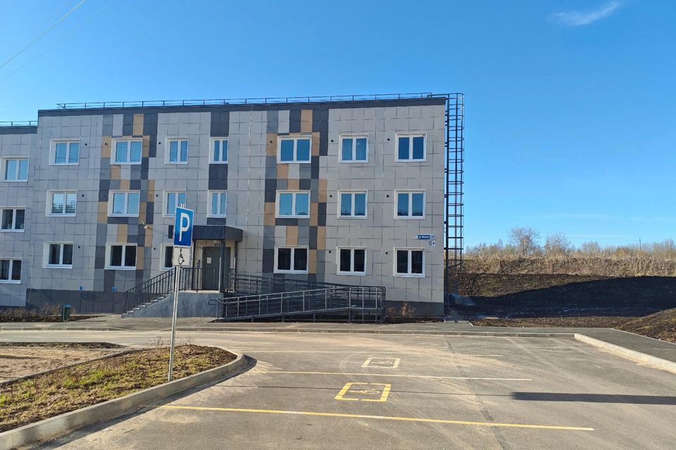 Продаётся 4-комнатная квартира, 76.3 м²