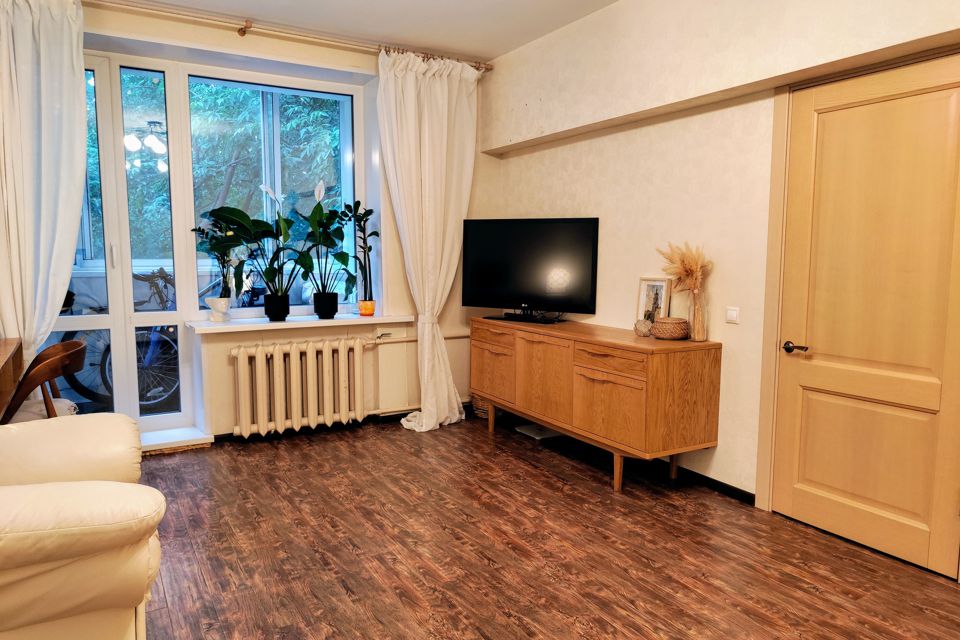 Продаётся 1-комнатная квартира, 37 м²