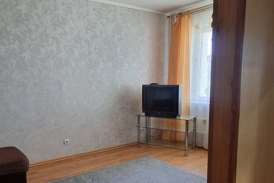 Продаётся 1-комнатная квартира, 38.6 м²