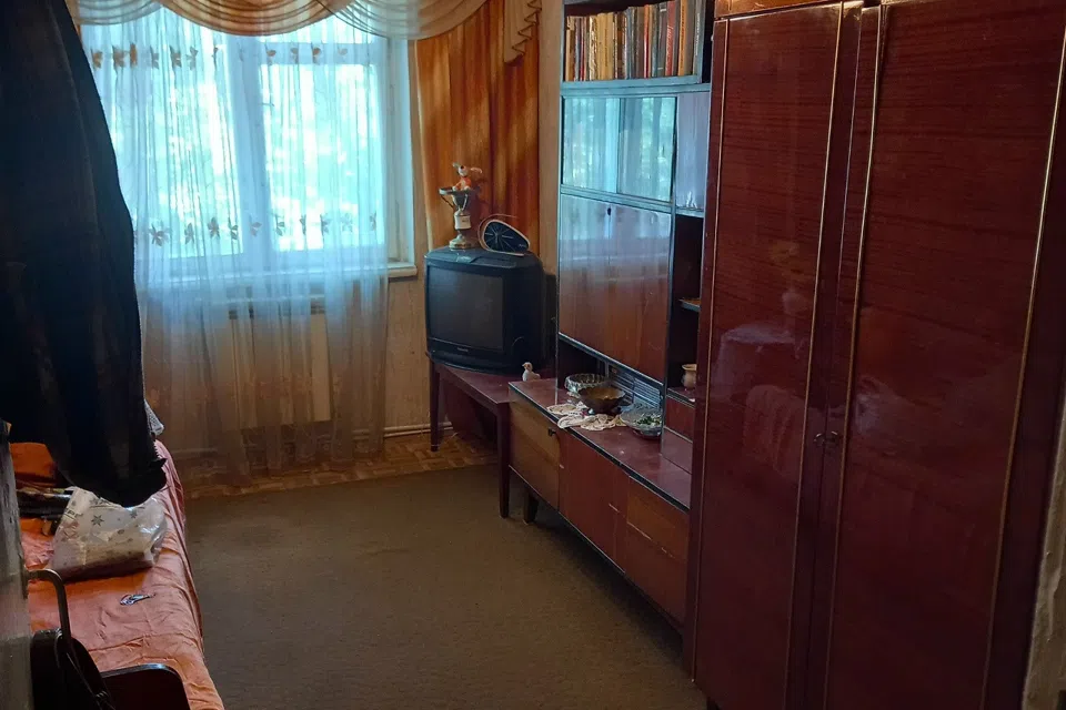 Продаётся 4-комнатная квартира, 62 м²