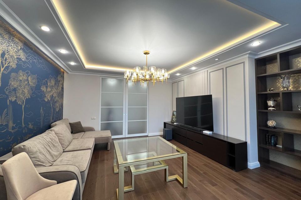 Сдаётся 3-комнатная квартира, 160 м²