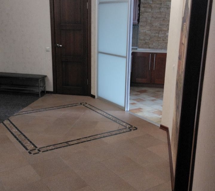 Продаётся 3-комнатная квартира, 90 м²