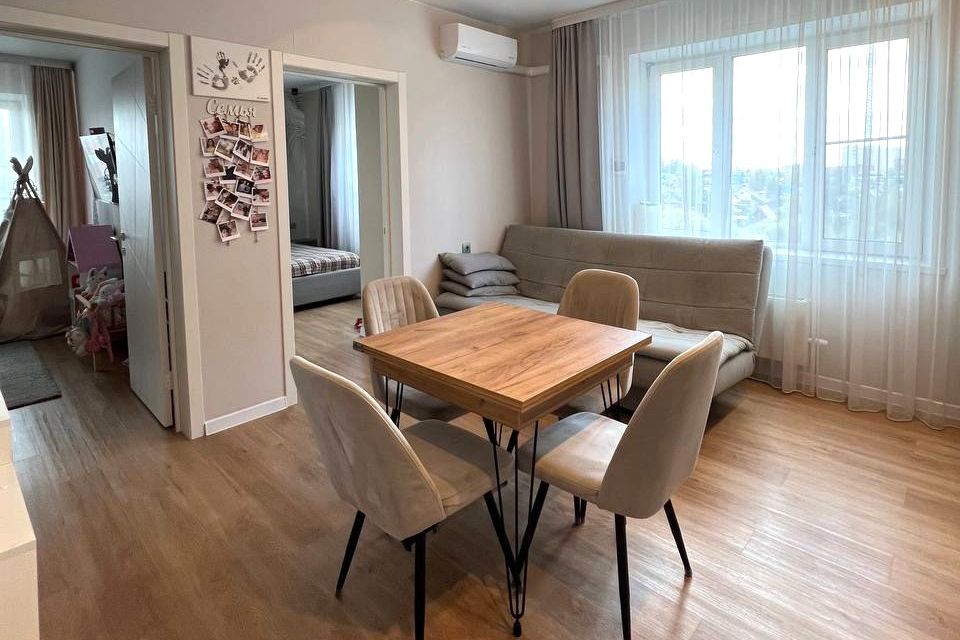 Продаётся 3-комнатная квартира, 49.5 м²
