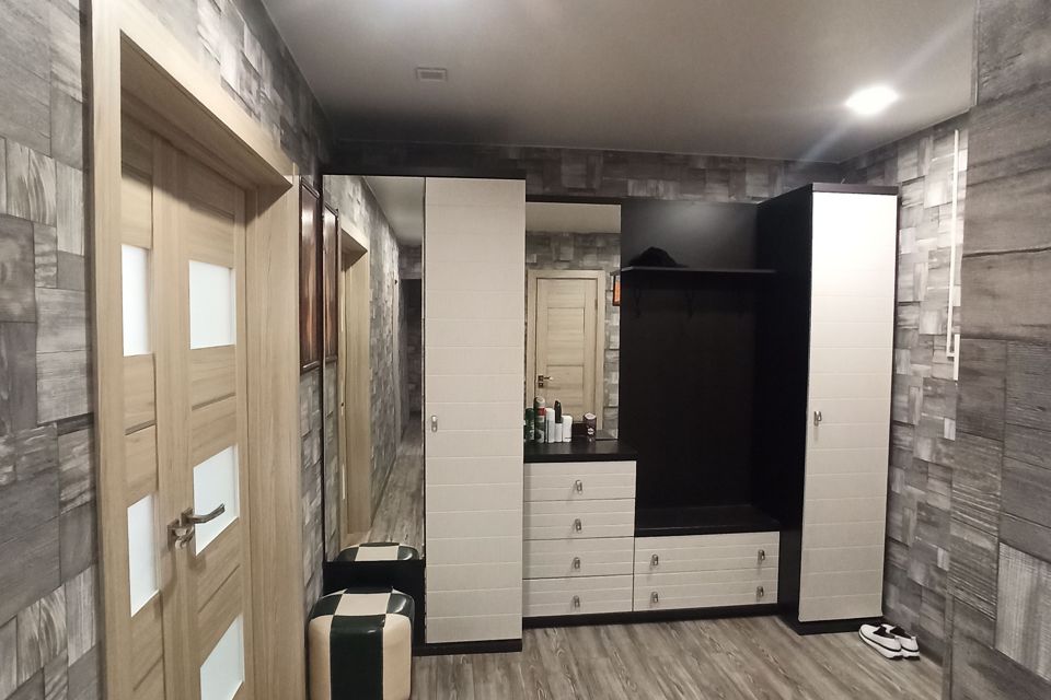 Продаётся 3-комнатная квартира, 87 м²
