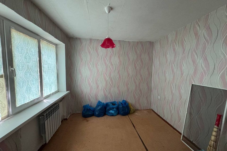 Продаётся 3-комнатная квартира, 47.6 м²