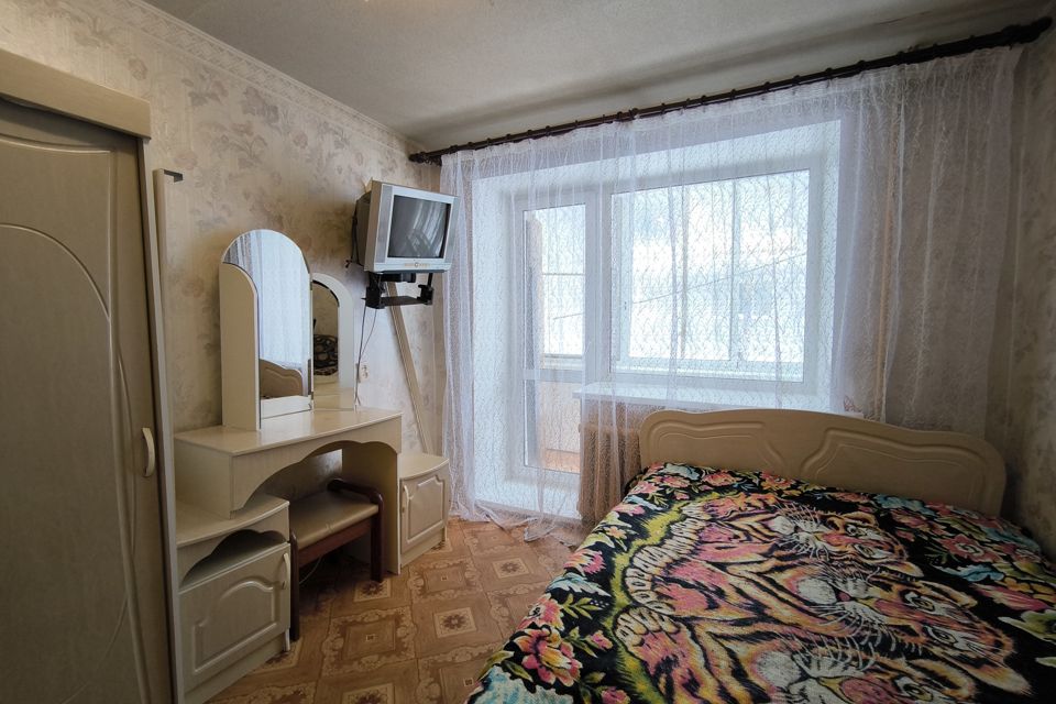 Продаётся 4-комнатная квартира, 63 м²