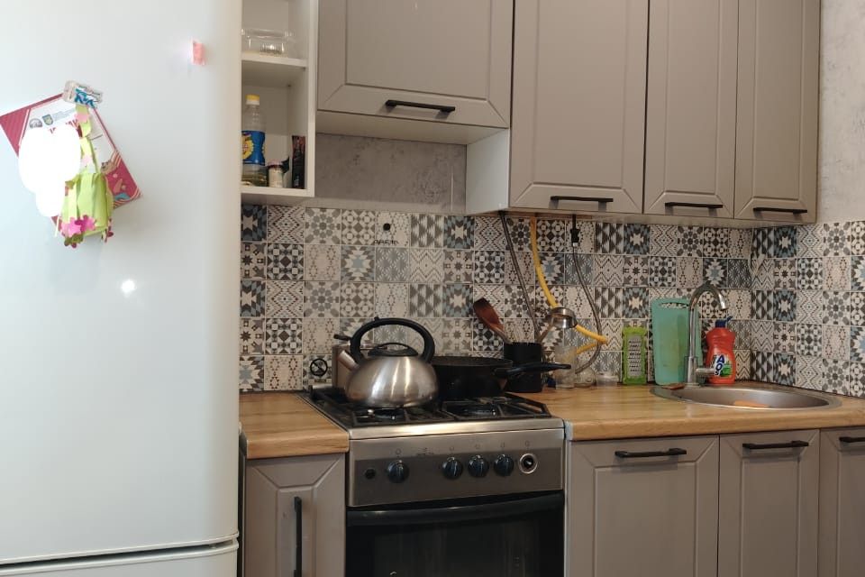 Продаётся 2-комнатная квартира, 43.8 м²