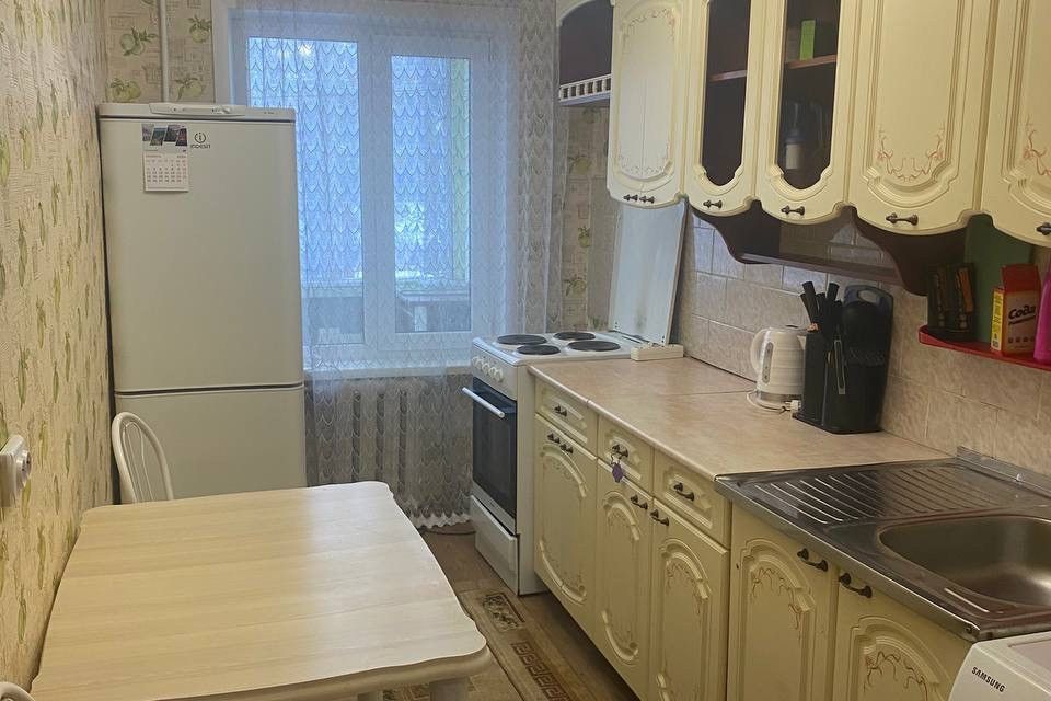 Сдаётся 2-комнатная квартира, 40 м²