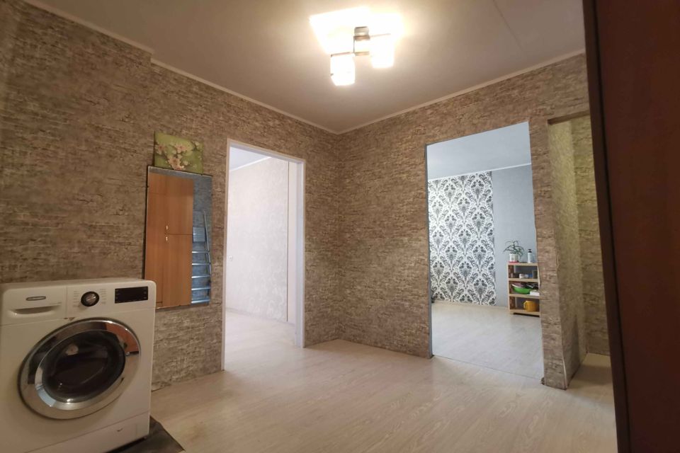 Продаётся 2-комнатная квартира, 55.6 м²